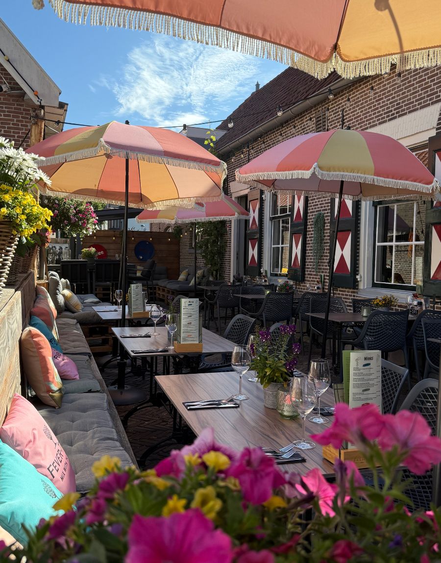Terras is open